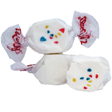 Load image into Gallery viewer, Frosted cup cake salt water taffy 500g bag
